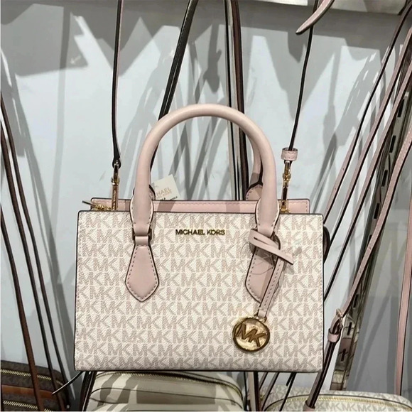 MICHAEL KORS
Sheila Small Faux Saffiano Leather Satchel - Picture 14 of 15